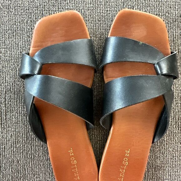 Indigo Rd. Black Sandals Size 7 Simple Classic - Picture 5 of 7
